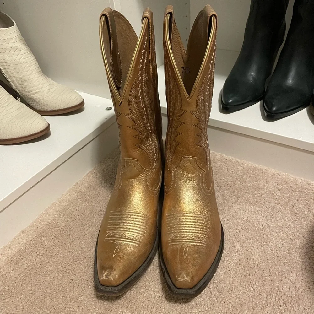 Gold Ariat Boots - Picture 7 of 7